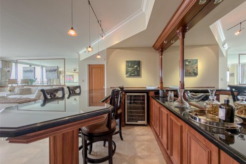 Condominio en venta en Aventura, Florida, 2 dormitorios, 144.93 m2 № 2186278 - foto 24