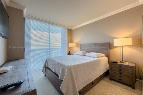 Condominio en venta en Aventura, Florida, 2 dormitorios, 144.93 m2 № 2186278 - foto 16
