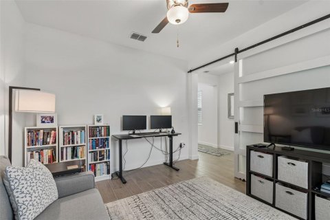 House in San Antonio, Florida 2 bedrooms, 165.64 sq.m. № 2157712 - photo 18