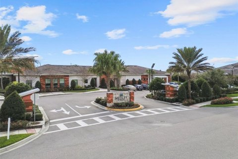 House in San Antonio, Florida 2 bedrooms, 165.64 sq.m. № 2157712 - photo 10