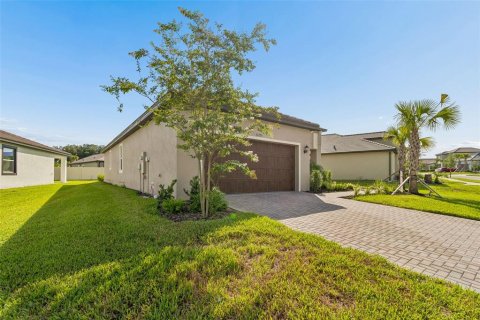 House in San Antonio, Florida 2 bedrooms, 165.64 sq.m. № 2157712 - photo 14
