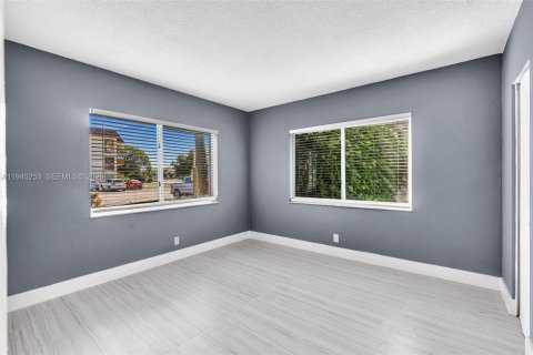 Copropriété à louer à Pompano Beach, Floride: 2 chambres, 87.24 m2 № 1997211 - photo 10