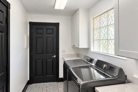 Villa ou maison à louer à Orlando, Floride: 2 chambres, 144.37 m2 № 2434479 - photo 19
