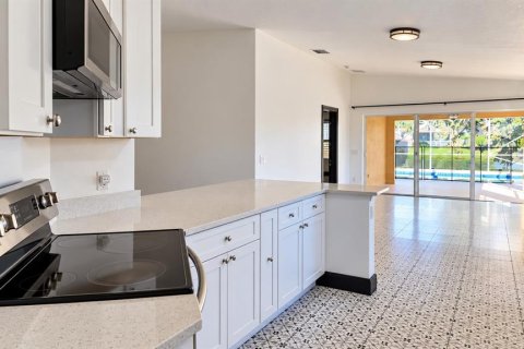 Villa ou maison à louer à Orlando, Floride: 2 chambres, 144.37 m2 № 2434479 - photo 8