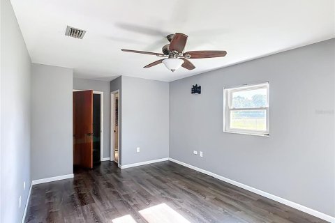 House in Indian lake estates, Florida 3 bedrooms, 163.88 sq.m. № 1657888 - photo 27