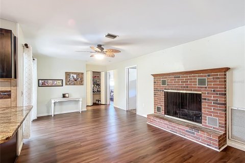House in Indian lake estates, Florida 3 bedrooms, 163.88 sq.m. № 1657888 - photo 8