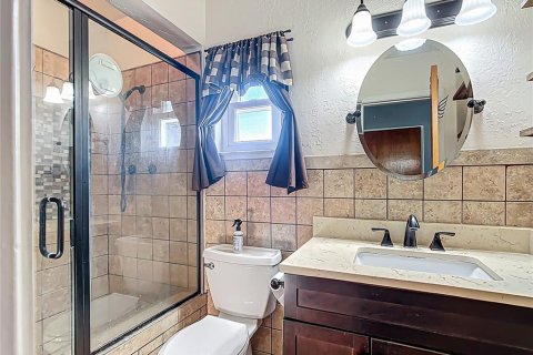 House in Indian lake estates, Florida 3 bedrooms, 163.88 sq.m. № 1657888 - photo 21
