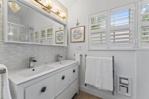 Casa en venta en Juno Beach, Florida, 4 dormitorios, 207.45 m2 № 2258158 - foto 11