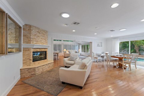 Casa en venta en Juno Beach, Florida, 4 dormitorios, 207.45 m2 № 2258158 - foto 29