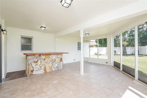 Villa ou maison à louer à Safety Harbor, Floride: 3 chambres, 217.11 m2 № 1872921 - photo 6
