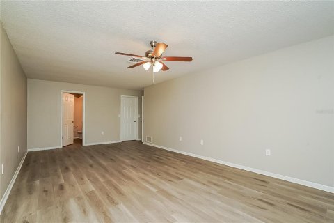 Villa ou maison à louer à Safety Harbor, Floride: 3 chambres, 217.11 m2 № 1872921 - photo 8