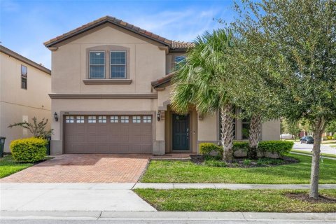 House in Kissimmee, Florida 8 bedrooms, 375.42 sq.m. № 2227229