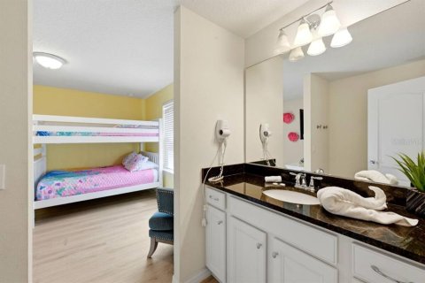 House in Kissimmee, Florida 8 bedrooms, 375.42 sq.m. № 2227229 - photo 26