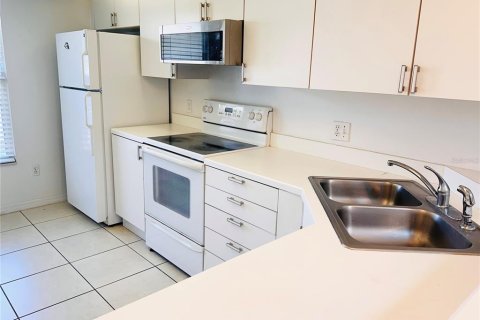 Touwnhouse à vendre à Port Orange, Floride: 2 chambres, 137.31 m2 № 2094869 - photo 7