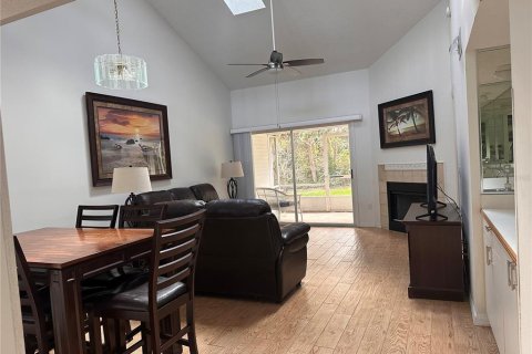 Touwnhouse à vendre à Port Orange, Floride: 2 chambres, 137.31 m2 № 2094869 - photo 9