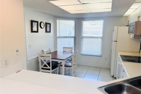 Touwnhouse à vendre à Port Orange, Floride: 2 chambres, 137.31 m2 № 2094869 - photo 5