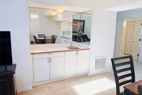 Touwnhouse à vendre à Port Orange, Floride: 2 chambres, 137.31 m2 № 2094869 - photo 11