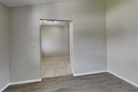 Villa ou maison à louer à Sarasota, Floride: 3 chambres, 161.37 m2 № 2385965 - photo 17