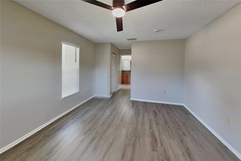 Villa ou maison à louer à Sarasota, Floride: 3 chambres, 161.37 m2 № 2385965 - photo 9