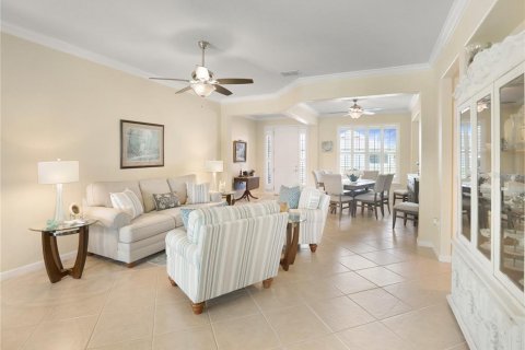 House in Ocala, Florida 3 bedrooms, 224.17 sq.m. № 2347621 - photo 13