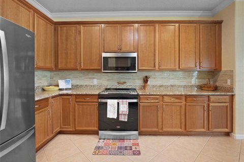 House in Ocala, Florida 3 bedrooms, 224.17 sq.m. № 2347621 - photo 10