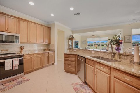 House in Ocala, Florida 3 bedrooms, 224.17 sq.m. № 2347621 - photo 9