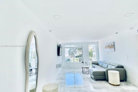 Copropriété à louer à Miami Beach, Floride: 1 chambre, 65.03 m2 № 1705331 - photo 5