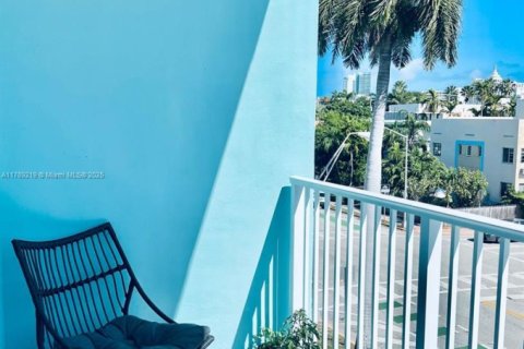 Copropriété à louer à Miami Beach, Floride: 1 chambre, 65.03 m2 № 1705331 - photo 13