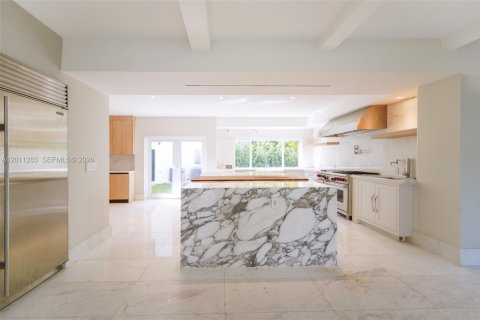 Villa ou maison à louer à Miami, Floride: 5 chambres, 356.74 m2 № 2076667 - photo 9