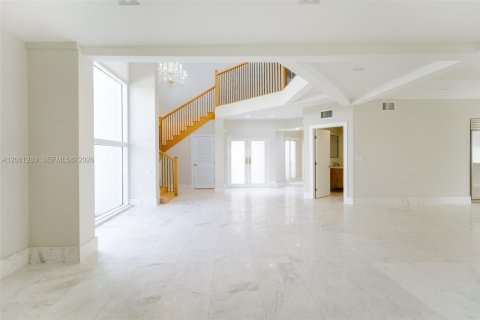 Villa ou maison à louer à Miami, Floride: 5 chambres, 356.74 m2 № 2076667 - photo 6