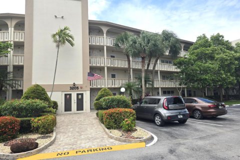 Condo à Coconut Creek, Floride, 2 chambres  № 2084931