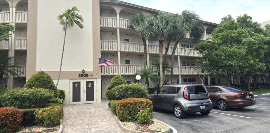 Condo à Coconut Creek, Floride, 2 chambres  № 2084931