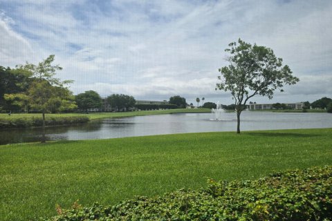Copropriété à vendre à Coconut Creek, Floride: 2 chambres, 107.4 m2 № 2084931 - photo 19