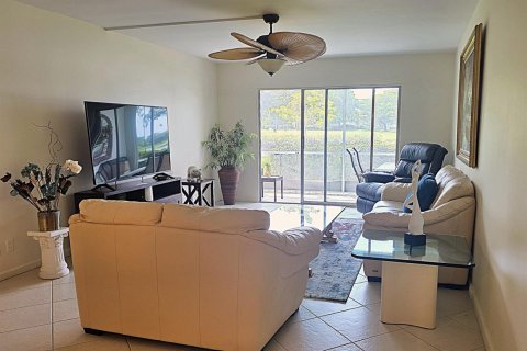 Copropriété à vendre à Coconut Creek, Floride: 2 chambres, 107.4 m2 № 2084931 - photo 14