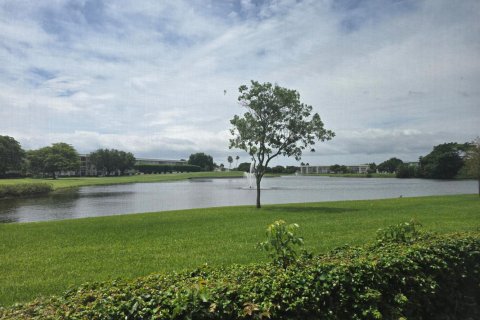 Copropriété à vendre à Coconut Creek, Floride: 2 chambres, 107.4 m2 № 2084931 - photo 17