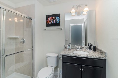 House in Davenport, Florida 5 bedrooms, 232.63 sq.m. № 1722417 - photo 14