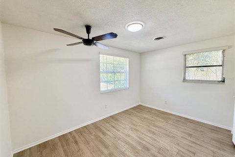 House in Winter Park, Florida 3 bedrooms, 104.79 sq.m. № 2142854 - photo 16