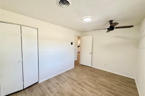 House in Winter Park, Florida 3 bedrooms, 104.79 sq.m. № 2142854 - photo 17
