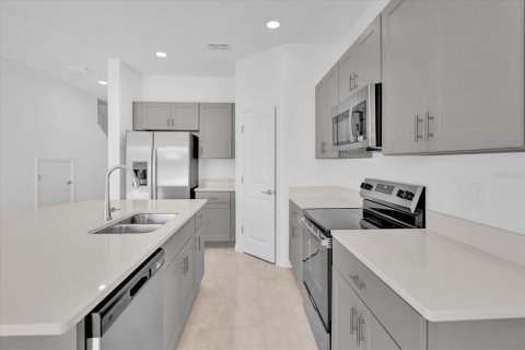 Townhouse in Kissimmee, Florida 3 bedrooms, 127.55 sq.m. № 1760129 - photo 7