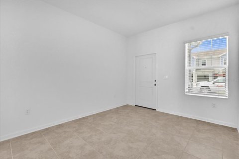Townhouse in Kissimmee, Florida 3 bedrooms, 127.55 sq.m. № 1760129 - photo 12