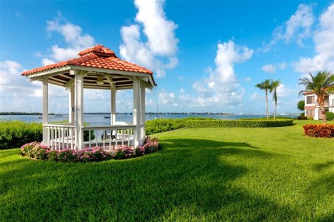 Copropriété à louer à Saint Petersburg, Floride: 1 chambre, 72.46 m2 № 2406516 - photo 29