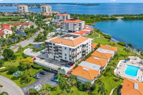 Copropriété à louer à Saint Petersburg, Floride: 1 chambre, 72.46 m2 № 2406516 - photo 28