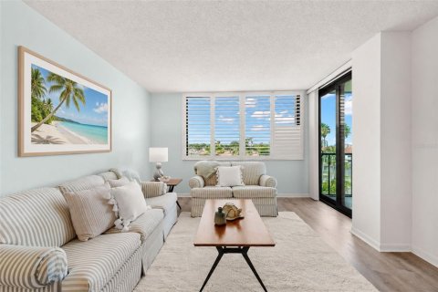 Copropriété à louer à Saint Petersburg, Floride: 1 chambre, 72.46 m2 № 2406516 - photo 5