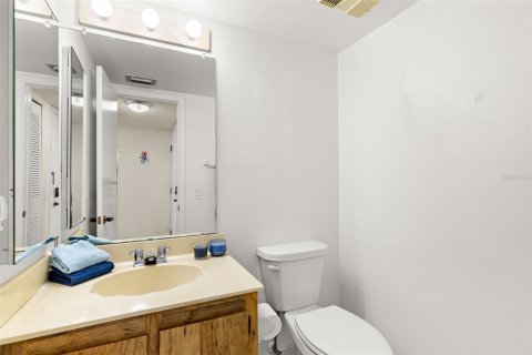 Copropriété à louer à Saint Petersburg, Floride: 1 chambre, 72.46 m2 № 2406516 - photo 10