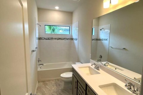 Townhouse in Lake Worth, Florida 3 bedrooms, 174.56 sq.m. № 2082961 - photo 11