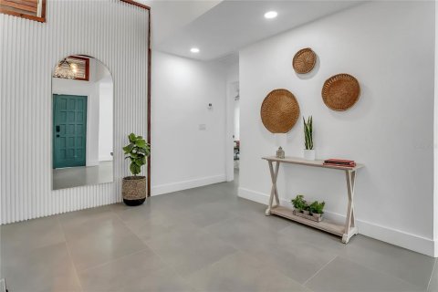Casa en venta en Valrico, Florida, 4 dormitorios, 224.36 m2 № 2231532 - foto 2