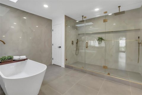Casa en venta en Valrico, Florida, 4 dormitorios, 224.36 m2 № 2231532 - foto 9