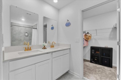 House in Winter Haven, Florida 4 bedrooms, 179.58 sq.m. № 1881342 - photo 23