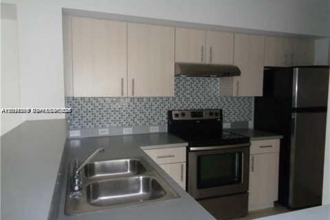 Apartamento en alquiler en Pembroke Pines, Florida, 2 dormitorios, 85.66 m2 № 2387960 - foto 13