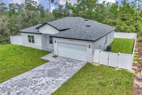 Casa en Ocala, Florida 4 dormitorios, 172.71 m2 № 2289898